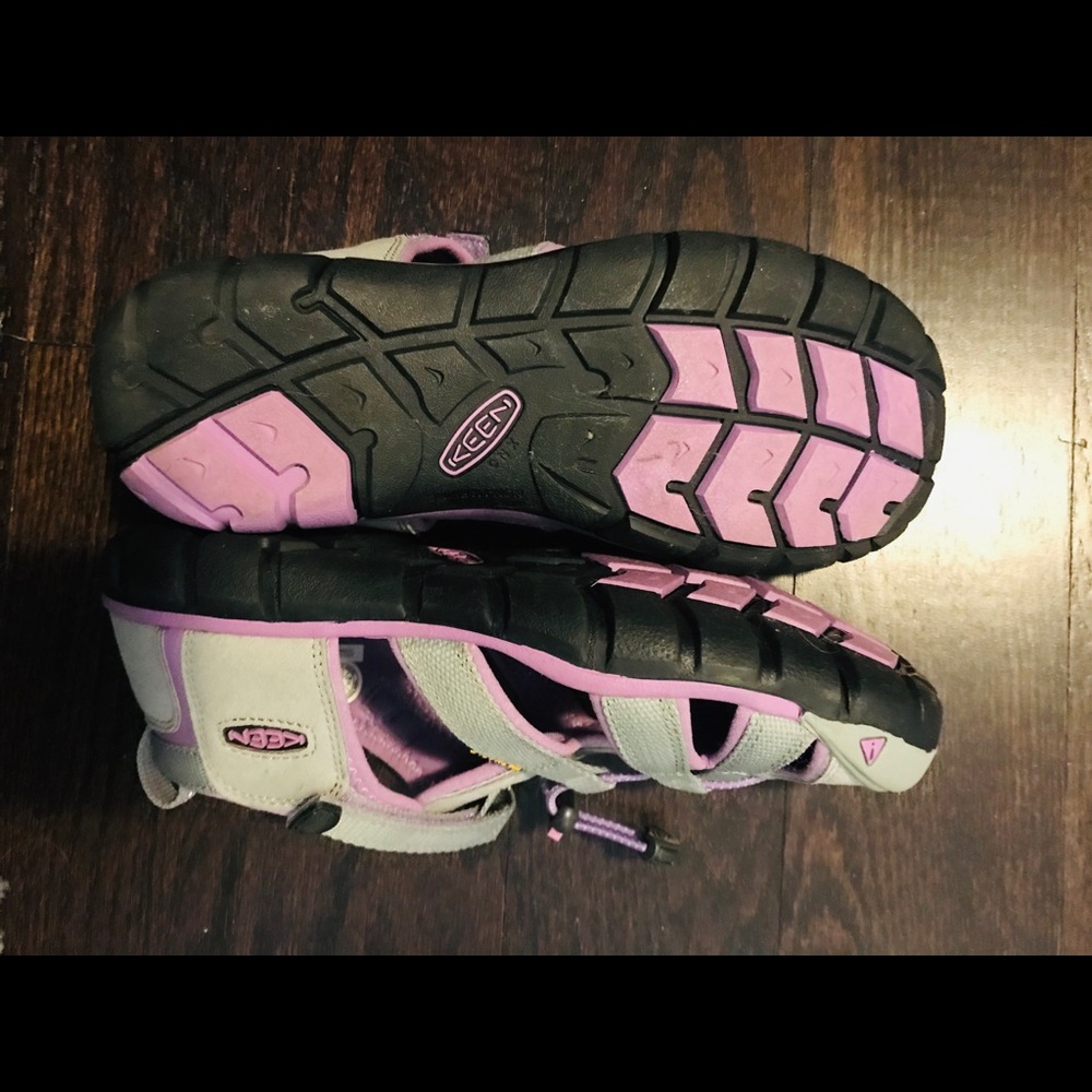 Keen shoes size 5